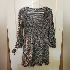 Old Navy white and navy floral long sleeve dress (S)